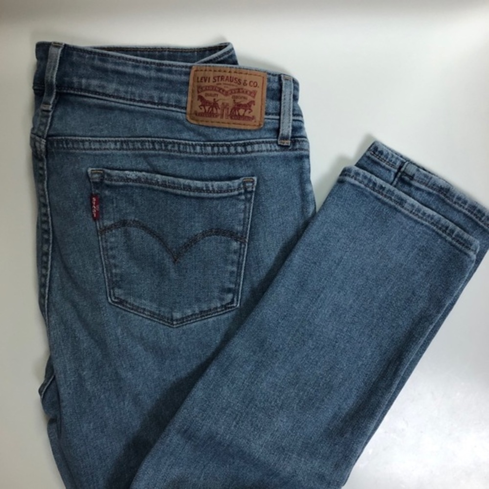 Levi’s Light Wash Distressed 711 Stretch Skinnies